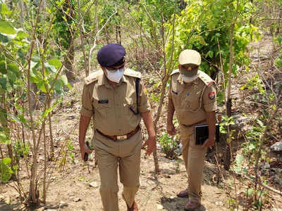 भगवान के दर्शन कर लौट रहा था कपल, तीन युवकों ने बनाया बंधक, कुल्हाड़ी के बल पर किया युवती का बलात्कार