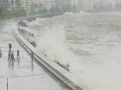 Cyclone Tauktae : मुंबईत पाऊस आणि वाऱ्याचा वेग वाढणार, या शहरांमध्ये ऑरेंज अलर्ट जारी