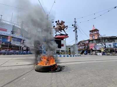 নারদ কাণ্ডে গ্রেফতারির পরেই কলকাতা থেকে জেলায় জেলায় বিক্ষোভ