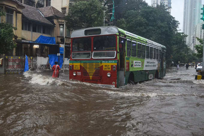 Mumbai bus