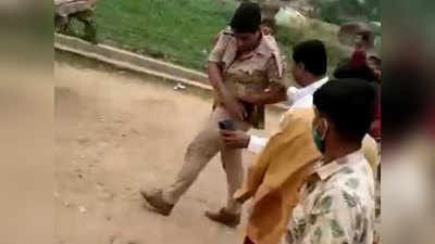 अलीगढ़: शराब की सूचना पर पहुंची पुलिस टीम पर हमला, पिस्टल छीनने का किया प्रयास, परिजन का आरोप फंसाना चाहती है पुलिस