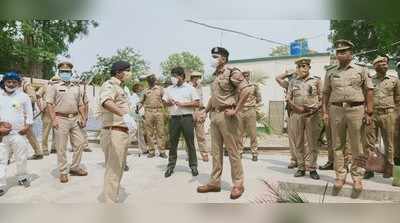 gorakhpur news: गोरखपुर में कोविड नियमों की उड़ रही धज्जियां, पुलिस ने तय किया डायवर्जन रूट, गैर जरूरी वाहनों का शहर में प्रवेश बंद