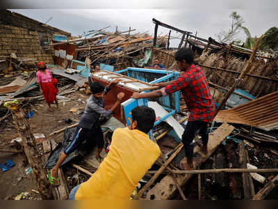 cyclone tauktae : तौत्के च्रकीवादळाचा तडाखा; PM मोदी उद्या गुजरातची हवाई पाहणी करणार