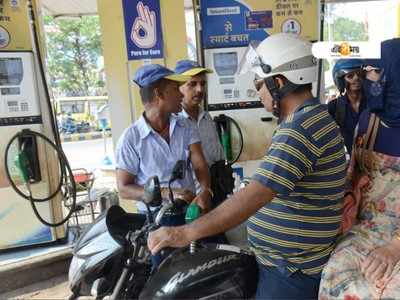 Petrol Diesel Price: ৯৩ টাকা ছুঁইছুঁই পেট্রল, সাড়ে ৮৬ টাকায় ডিজেল