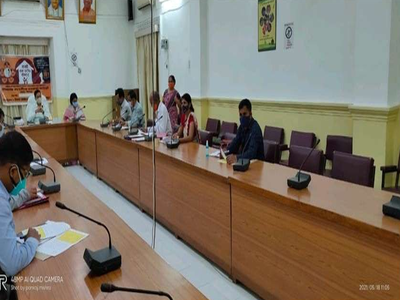 Mirzapur Latest News: मिर्जापुर में अनाथ बच्चों की देखभाल के लिए प्रशासन ने बनाई टास्क फोर्स