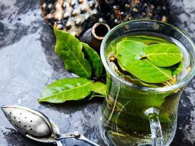 Bay leaf benefits: एक चम्‍मच शहद मिलाकर रोज पिएं तेज पत्‍ते की चाय, होंगे इतने फायदे कि बच जाएगी डॉक्‍टर की फीस