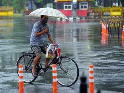UP rain news today: यूपी में बारिश से तबाही, 10 लोगों की मौत, वाराणसी में टूटा 52 साल का रेकॉर्ड 
