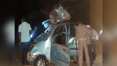 Badaun news: बदायूं में कार और पिकअप की टक्कर, मां-बेटे समेत चार की मौत, दो की हालत गंभीर