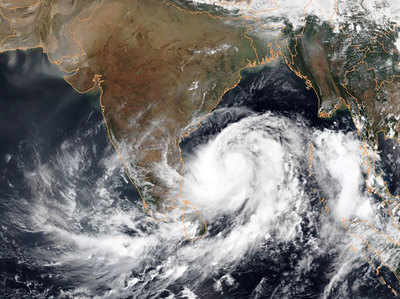 Cyclone Yaas: सोमवार को चक्रवाती तूफान में बदल सकता है यास, मचाएगा भारी तबाही?