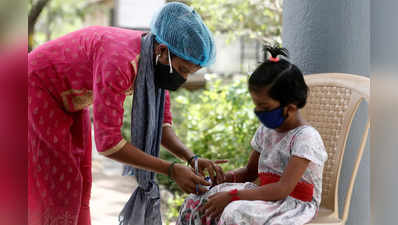 coronavirus india : घाबरू नका, करोनाच्या तिसऱ्या लाटेत मुलांवर परिणाम होण्याचे संकेत नाहीत