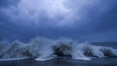 Cyclone Yaas: पश्चिम बंगाल आणि ओडिशात यास चक्रीवादळाचा थरार
