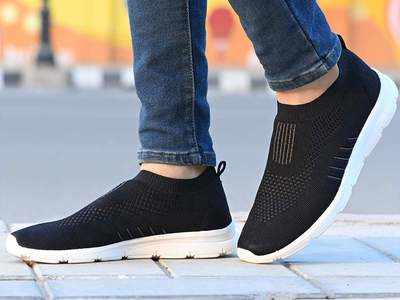 Mens Running Shoes : इन आरामदायक और अट्रैक्टिव Running Shoes की कीमत 391 रुपए से शुरू