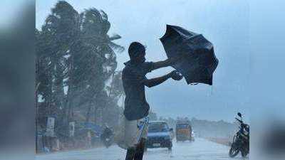 Kerala News: केरल में भारी बारिश, समुद्र में उठीं ऊंची-ऊंची लहरें, मौसम विभाग ने जारी किया यलो अलर्ट