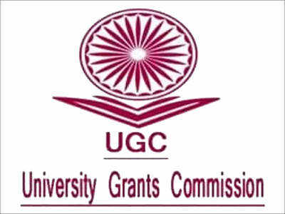 UGC: जुलाई सेमेस्टर 2021 पर यूजीसी का बड़ा फैसला, कोरोना के चलते इन कोर्सेस से ऑनलाइन पढ़ाई के निर्देश