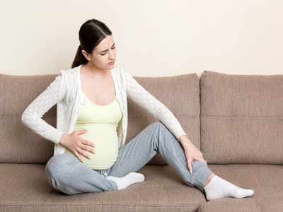Leg cramps during pregnancy : प्रेग्‍नेंसी में पैरों में ऐंठन की वजह से नहीं उठ रहा एक भी कदम, कैसे ये परेशानी झटपट हो सकती है दूर