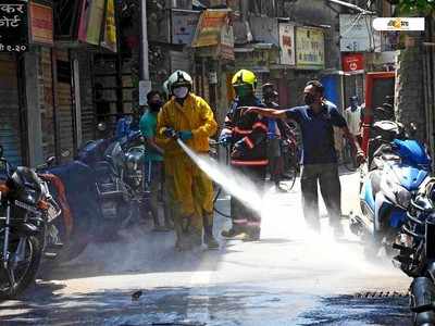 এস্রাজ ছেড়ে কাঁধে স্যানিটাইজার মেশিন