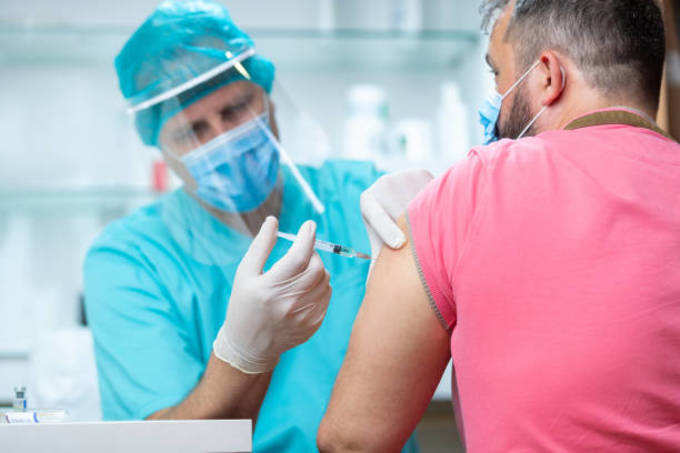 ​कोविड वैक्सीन लेने वालों की हो जाएगी 2 साल में मौत?