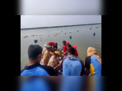 Dead bodies in Ganga: थम नहीं रहा गंगा में लाशें मिलने का सिलसिला, फतेहपुर में तैरते पाये गए 6 शव