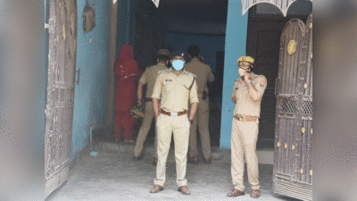Noida crime: पहले पत्नी को मारी गोली, फिर खुद को...नोएडा पुलिस ने एक घर से बरामद किया कपल का शव
