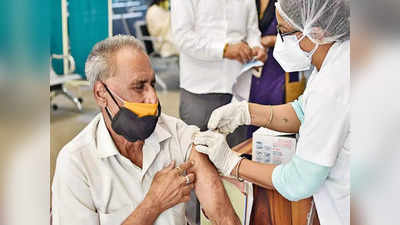 Noida Covid Vaccination: नोएडा में स्वतंत्रता दिवस तक सभी को लग जाएगी कोविड वैक्सीन, साढ़े 15 लाख की आबादी के लिए प्रशासन ने तैयार किया रूटमैप