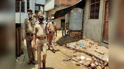 bhadohi news: भदोही में जबर्दस्‍त धमाके से ढ़ह गई मकान की दीवार, पुलिस कर रही बारूद की जांच
