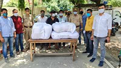 Noida News: नोएडा पुलिस ने पकड़ा 100 किलो गांजा, तीन तस्कर भी गिरफ्तार