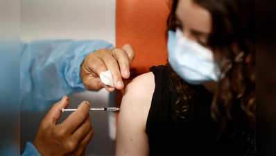 covid vaccine : २ ते १८ वर्षांदरम्यानच्या मुलांवरील लसीची चाचणी थांबवा, हा नरसंहार आहे