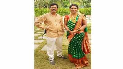 Monitha Pregnant: కార్తీకదీపం దర్శకుడిపై బూతులు.. దీప షేర్ చేసిన ఫొటోతో సోషల్ మీడియాలో రచ్చ