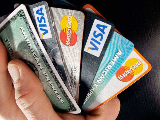 ​1. क्रेडिट कार्ड आर्थिक स्थिति के लिए हानिकारक