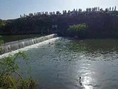 धक्कादायक! एकाच वेळी ३ भावांचा बुडून मृत्यू; कुटुंबावर दु:खाचा डोंगर