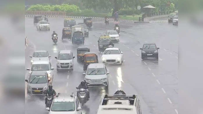 Monsoon 2021 Live Update: मुंबई में आज भी हो रही भारी बारिश
