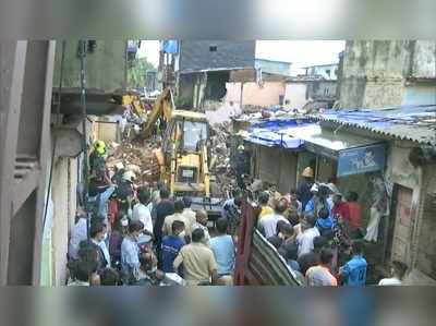 കനത്ത മഴയിൽ മുംബൈയിൽ ബഹുനിലക്കെട്ടിടം തകര്‍ന്നു വീണു :11 മരണം