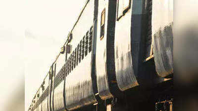 Chhattisgarh News : महासमुंद में पांच बेटियों के साथ ट्रेन के आगे कूदी मां, सभी की मौत