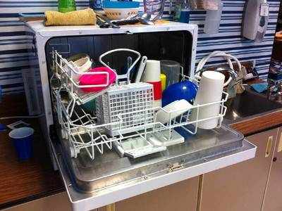 Dishwasher : इस UV Dishwasher से कम बिजली और पानी में बर्तनों की होगी हाइजीनिक सफाई