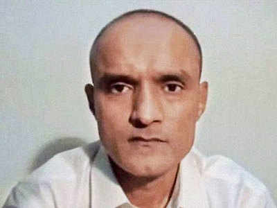 आंतरराष्ट्रीय न्यायालयासमोर पाकिस्तान झुकले; कुलभूषण जाधव यांना मोठा दिलासा