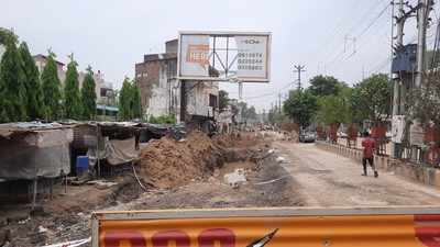 Saharanpur News: सहारनपुर को स्मार्ट सिटी बनाने के नाम पर हो रही फिजूलखर्ची, लोगों को भी झेलनी पड़ रही परेशानी