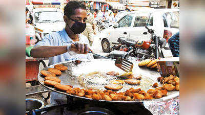 दिल्ली की वो 5 जगह जहां 200 रु से भी कम में मिलता है स्वादिष्ट और भरपेट खाना