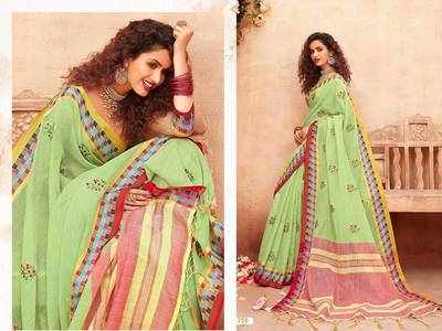 Saree : जबरदस्त कंफर्ट और क्लासी लुक के लिए बेस्ट हैं Silk Sarees, कीमत मात्र 999 रुपए से शुरू