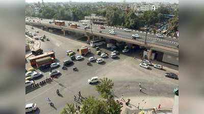 Delhi Traffic News : दिल्ली में गाड़ियों की स्पीड लिमिट में बदलाव, जानें किस रोड पर न्यूनतम कितनी रफ्तार हुई तय