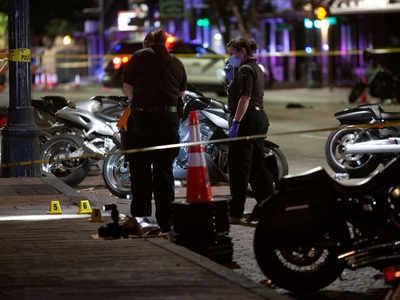 अमेरिका के ऑस्टिन शहर में गोलीबारी में 13 लोग घायल, हमलावर फरार