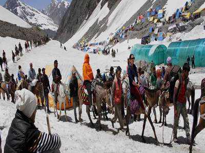 Kashmir News: जल्द ही हेलिकॉप्टर से कर सकेंगे कश्मीर की सैर, श्रीनगर में सैलानियों के लिए शुरू होगी बस सर्विस