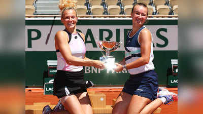 Barbora Krejcikova Record: दो दिन में दो खिताब जीत टेनिस वर्ल्ड की नई क्वीन बनीं क्रेजीकोवा, सोशल मीडिया पर छाईं