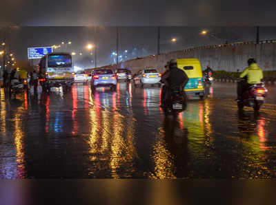 Delhi Monsoon Update: दिल्ली में मंगलवार को हल्की बारिश के आसार, मॉनसून में दो दिन की देरी