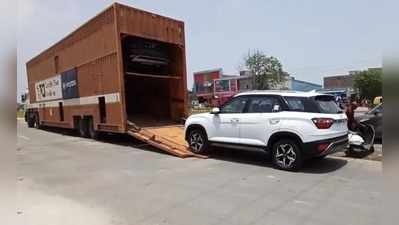 Hyundai Alcazar भारत में लॉन्च के लिए तैयार, डीलरशिप पर दिखी पहली झलक