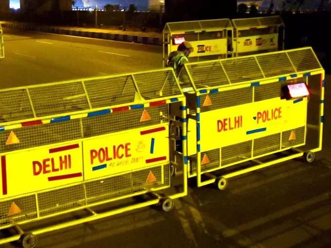दिल्‍ली दंगों की चार्जशीट में किनके नाम?