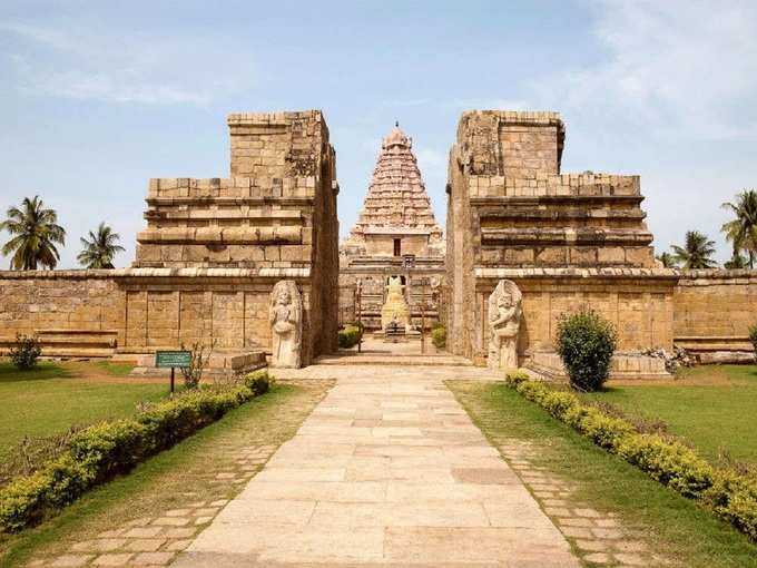 ब्रिहदीस्वारा मंदिर - Brihadeeswarar Temple in Hindi