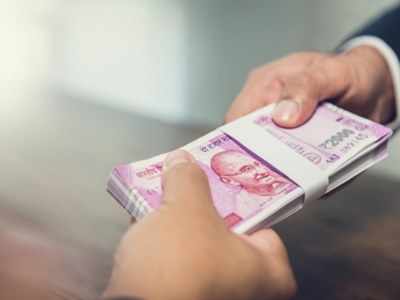 Personal Loan Rates: पर्सनल लोन लेना है? इन 15 जगहों पर मिलेगा सबसे सस्ता, चेक करें लिस्ट