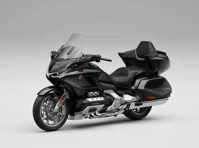 एअरबॅग असलेली Honda ची प्रीमियम बाइक 2021 Gold Wing Tour भारतात लाँच