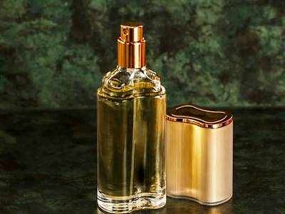 Perfume For Men : इस्तेमाल करें ये Perfumes और हमेशा रहें फ्रेश, खुशबू ऐसी जो दिल जीत ले