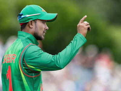 शाकिब अल हसन जैसी ही एक और शर्मनाक हरकत, बांग्लादेशी क्रिकेटर ने फील्डर को दी गाली, ईंट से किया हमला